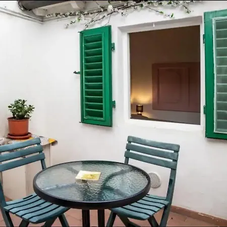 Daire Il Cuore Di + Corte Privata+ Wifi+ac